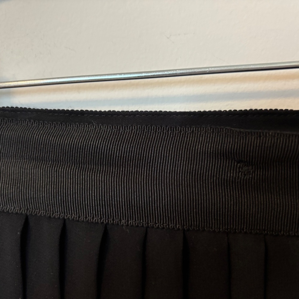 Club Monaco Pamera Pleated Skirt Black Size 4 - Picture 3 of 7